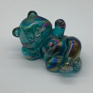 Fenton Reclining Bear. Iridescent Green.